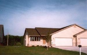 2313 Knuell St., Manitowoc, WI 54220