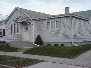 921 S.25th St., Manitowoc, WI 54220