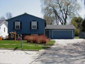 1115 E Thomas St., Manitowoc, WI 54220