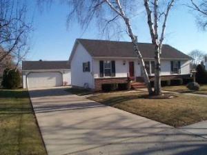 2311 S 10th St, Manitowoc, WI 54220