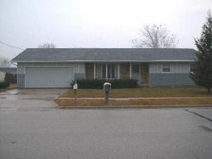 343 Kennedy St., Valders, WI 54245