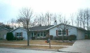 1346 Westwood Ln., Manitowoc, WI 54220