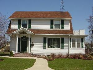 925 N.18th St., Manitowoc, WI 54220