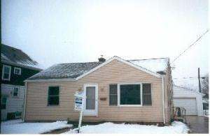 942 S 29th St., Manitowoc, WI 54220