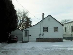 2725 11th St., Two Rivers, WI 54241