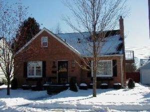 1841 Belmont St., Manitowoc, WI 54220