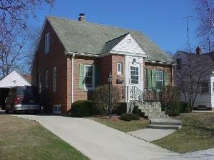 1017 N.11th St., Manitowoc, WI 54220