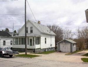 2019 East River St., Two Rivers, WI 54241