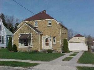 1617 S.12th St., Manitowoc, WI 54220