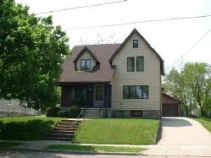 1220 S.8th, Manitowoc, WI 54220