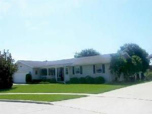 4521 Bleser Ct., Manitowoc, WI 54220