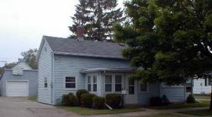 814 S 19th St., Manitowoc, WI 54241