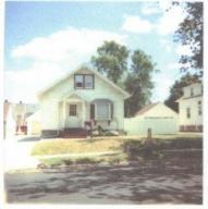 2127 S 10th St., Manitowoc, WI 54220