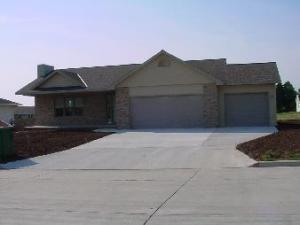 4419 Deerfield Ln., Manitowoc, WI 54220