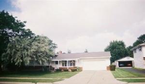 1367 Hubbard Cir., Manitowoc, WI 54220