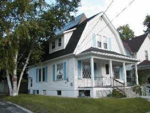 1706 S.10th St., Manitowoc, WI 54220