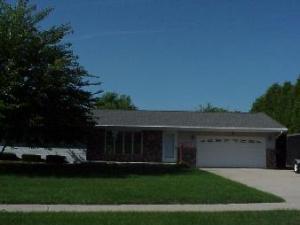 4304 Custer St., Manitowoc, WI 54220
