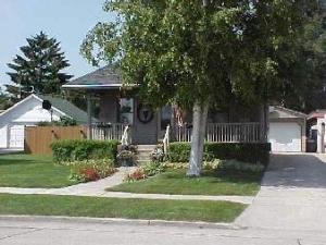 716 N.4th St., Manitowoc, WI 54220