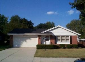 2012 Richmond Ave., Manitowoc, WI 54220