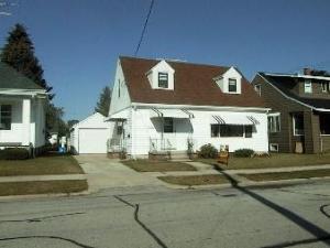 2016 Lincoln St., Two Rivers, WI 54241