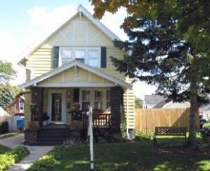 1021 N 15th St., Manitowoc, WI 54220
