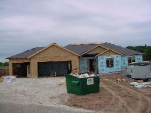 4342 Country Ln., Manitowoc, WI 54220