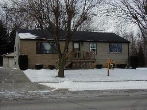 1138 S.39th St., Manitowoc, WI 54220