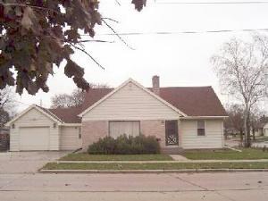 1625 S.18th St., Manitowoc, WI 54220