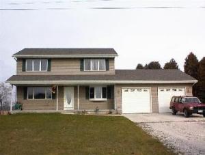 2011 Hawthorn Ave., Two Rivers, WI 54241