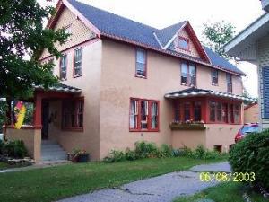 929 N 14th St., Manitowoc, WI 54220
