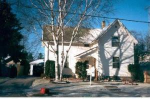 936 N 15th St., Manitowoc, WI 54220