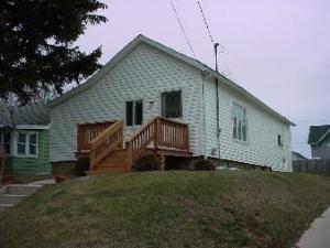 615 S 19th St., Manitowoc, WI 54220