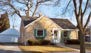 833 N 12th St., Manitowoc, WI 54220