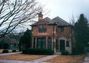 715 Oak St., Manitowoc, WI 54220