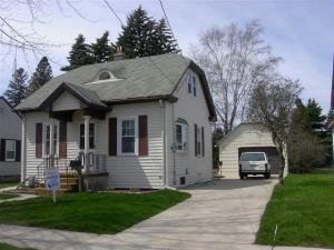 1236 Arlington Ave., Manitowoc, WI 54220