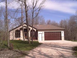 3355 Hempton Lake Rd., Cato, WI 54230