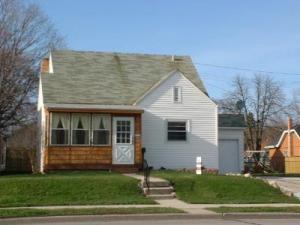 2222 Waldo, Manitowoc, WI 54241
