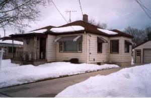 615 S 32nd St., Manitowoc, WI 54220