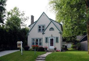 1627 Michigan Ave., Manitowoc, WI 54220