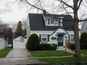 2126 Lafollette Ave., Manitowoc, WI 54220