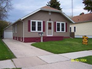 2112 Lafollette, Manitowoc, WI 54220