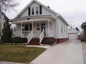 630 S 25th St., Manitowoc, WI 54220
