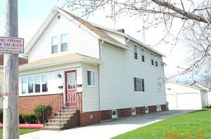 624 S 26th, Manitowoc, WI 54220