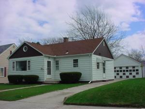 825 Summit St., Manitowoc, WI 54220