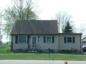 1942 S 35th St., Manitowoc, WI 54220