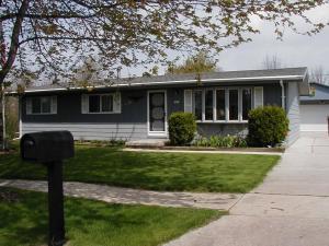 1214 Allen, Manitowoc, WI 54220
