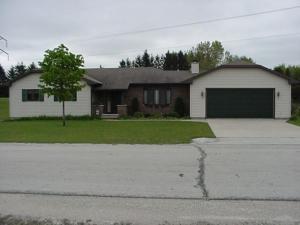 907 Schatzie Ln., Manitowoc, WI 54220