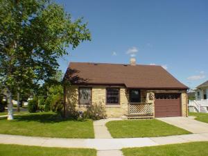 642 S 25th St., Manitowoc, WI 54220