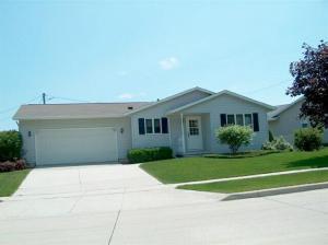 4211 Ray St., Manitowoc, WI 54220