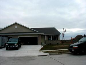 2214 Cappaert Rd., Manitowoc, WI 54220